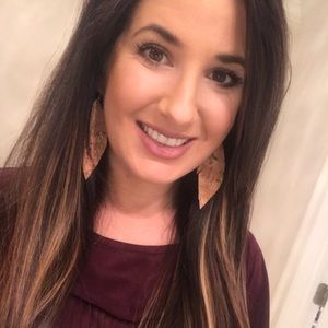 Meet your Posher, Andrea